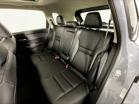 New 2026 Nissan Rogue SV AWD/4WD image 18