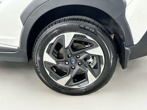 Used 2025 Subaru Crosstrek 2.5i Limited w/ Popular Package #4A image 24