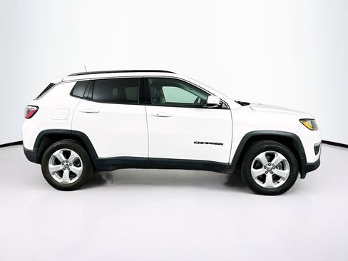 Used 2018 Jeep Compass Latitude w/ Popular Equipment Group image 10