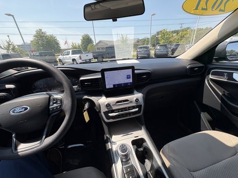 Used 2021 Ford Explorer 4WD image 38