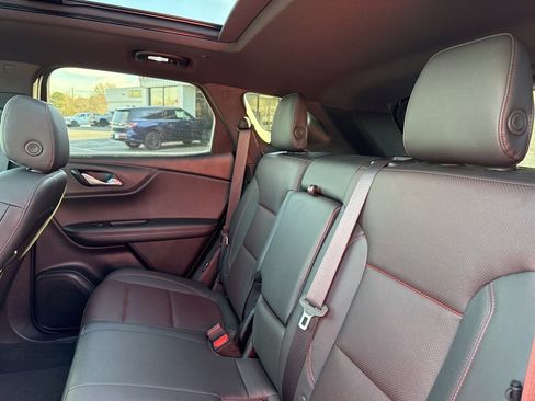 Used 2020 Chevrolet Blazer RS image 37