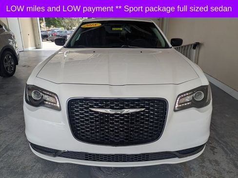Used 2018 Chrysler 300 Touring w/ Sport Appearance Package RWD image 9