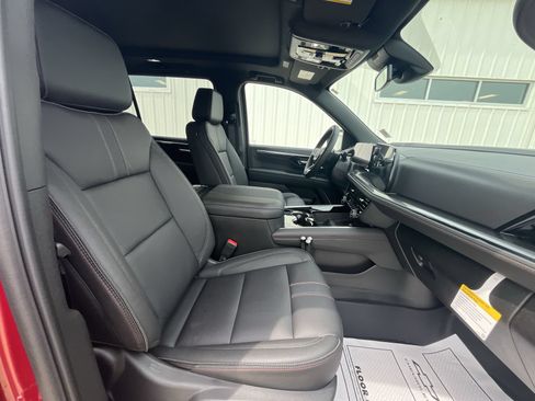 New 2026 Chevrolet Suburban RST w/ Adventure Package 2 - Box AWD/4WD image 28