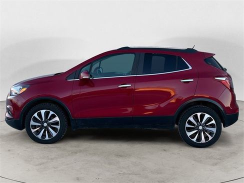 Used 2019 Buick Encore Essence image 2