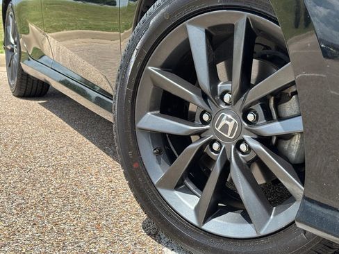Used 2021 Honda Civic EX image 2
