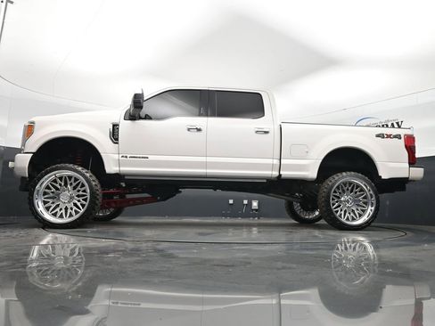 Used 2019 Ford F250 Platinum AWD/4WD image 29