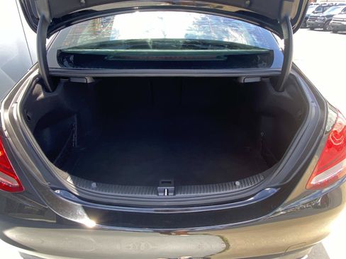 Used 2018 Mercedes-Benz C 300 Sedan image 7