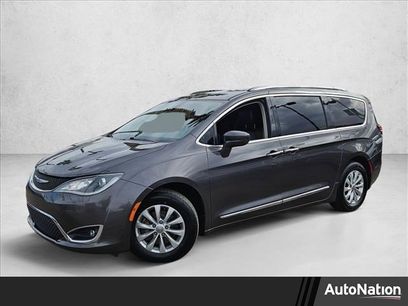 Used 2018 Chrysler Pacifica Touring-L