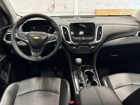 Used 2024 Chevrolet Equinox Premier AWD/4WD image 11