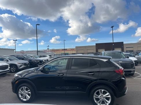 Used 2022 Buick Encore GX Preferred w/ Cold Weather Comfort Package image 8