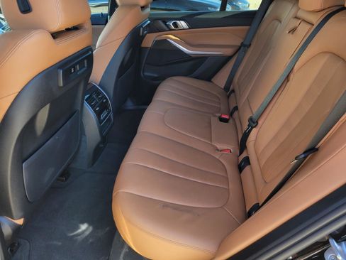 Used 2022 BMW X5 xDrive40i w/ Premium Package image 28