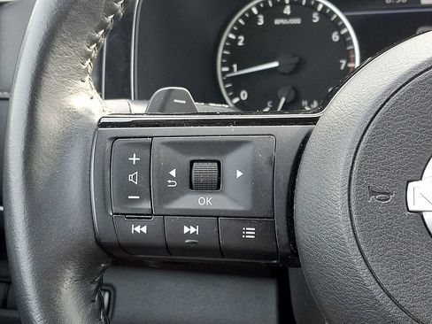 Used 2022 Nissan Pathfinder SL AWD/4WD image 20