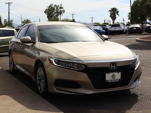 Used 2018 Honda Accord LX image 14