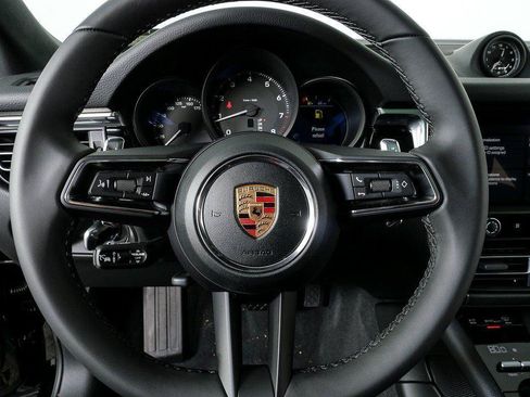 Certified 2026 Porsche Macan Turbo AWD/4WD image 9