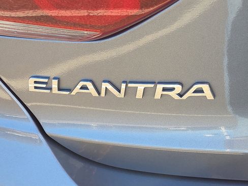 Used 2018 Hyundai Elantra Value Edition image 30