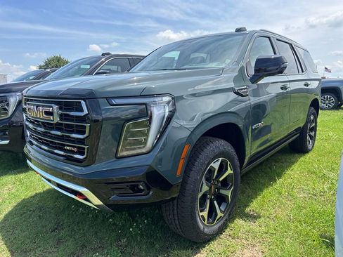 New 2026 GMC Yukon AT4 w/ AT4 Premium Package AWD/4WD image 1