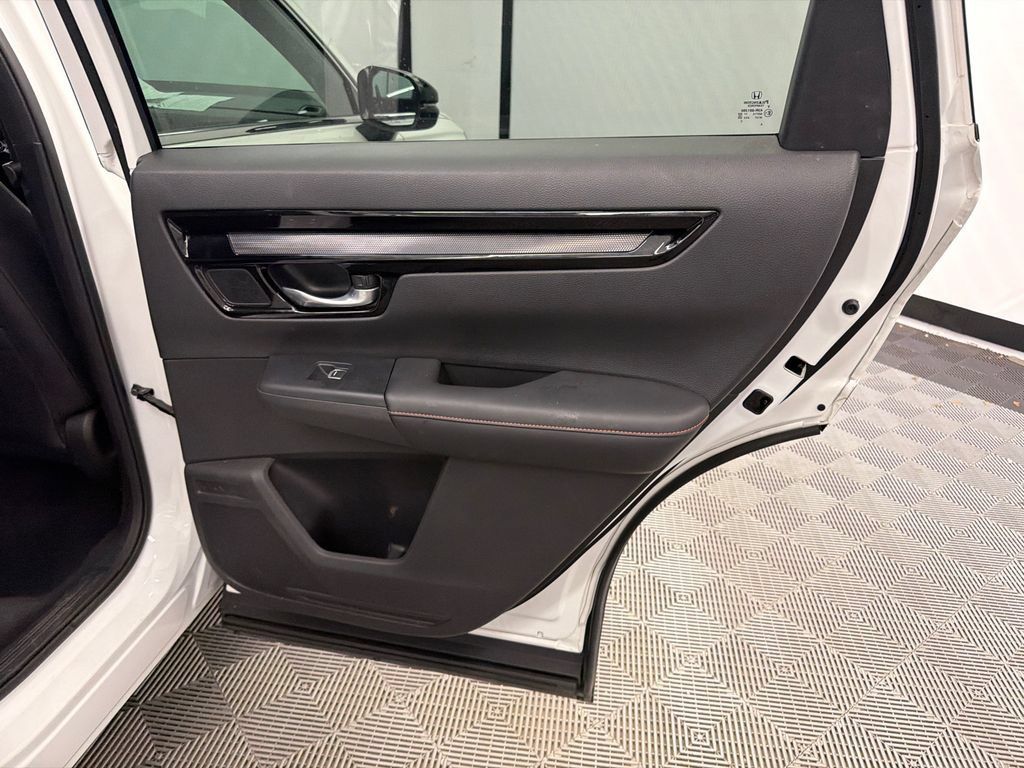 Used 2023 Honda CR-V Sport Touring image 18
