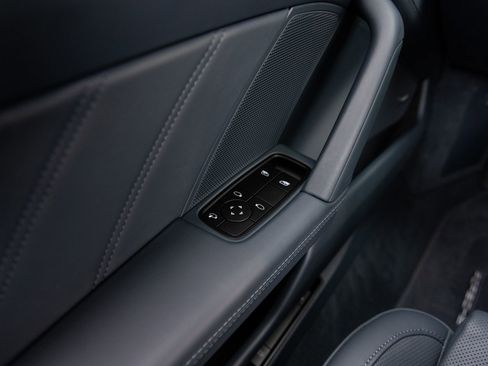 Certified 2024 Porsche 911 Carrera image 22