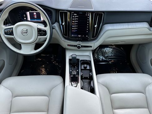 Certified 2023 Volvo XC60 B5 Plus image 15