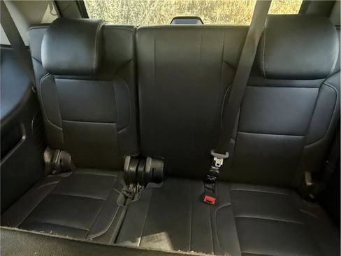 Used 2019 Chevrolet Tahoe LT RWD image 12