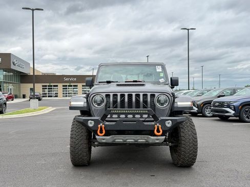 Used 2023 Jeep Gladiator Mojave w/ LED Lighting Group AWD/4WD image 2