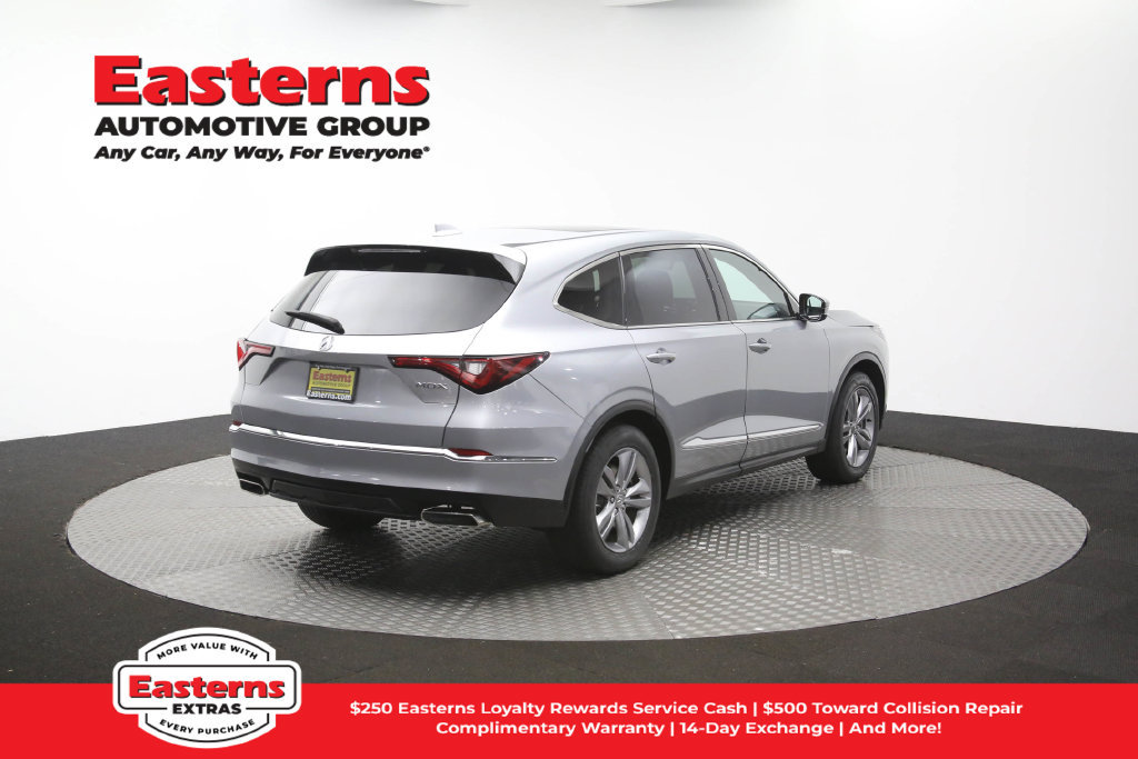 Used 2023 Acura MDX SH-AWD image 45