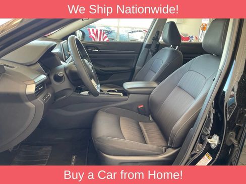 Used 2024 Nissan Altima 2.5 SV FWD image 8