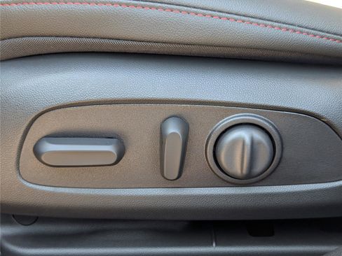 New 2026 Chevrolet Trax RS image 15