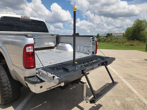 Used 2016 Ford F250 Lariat w/ Lariat Ultimate Package AWD/4WD image 35