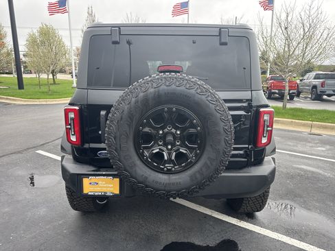 Used 2023 Ford Bronco Wildtrak image 7