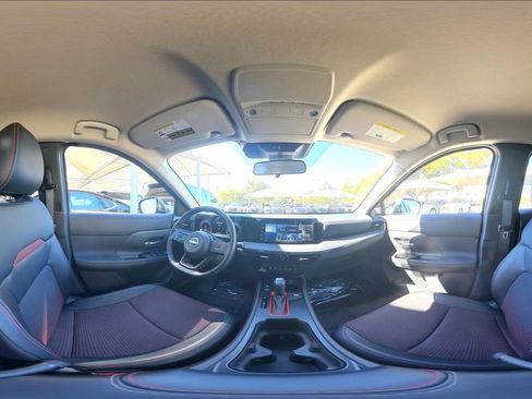 Used 2025 Nissan Kicks SR image 45