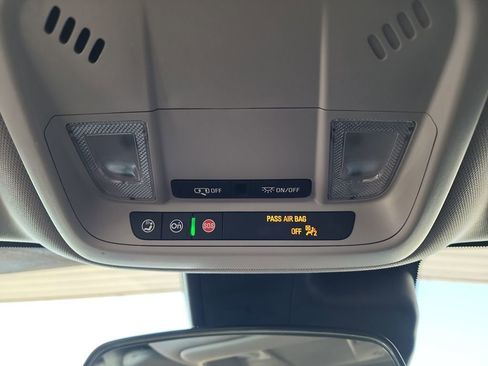 Used 2024 Chevrolet Malibu LT image 34