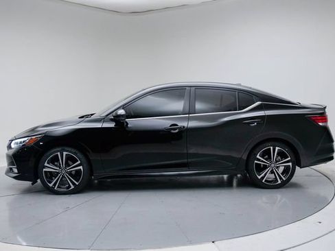 Used 2023 Nissan Sentra SR w/ SR Premium Package FWD image 24