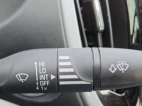 Used 2017 Chevrolet Volt LT w/ Comfort Package FWD image 16