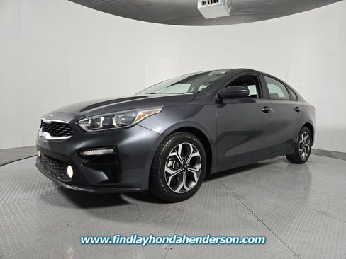 Used 2021 Kia Forte LXS image 2