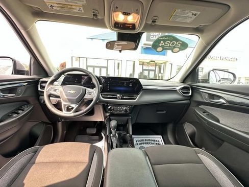 Certified 2024 Chevrolet TrailBlazer LT w/ LT Cold Weather Package FWD image 21