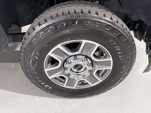 Used 2025 Ford F250 XLT AWD/4WD image 12