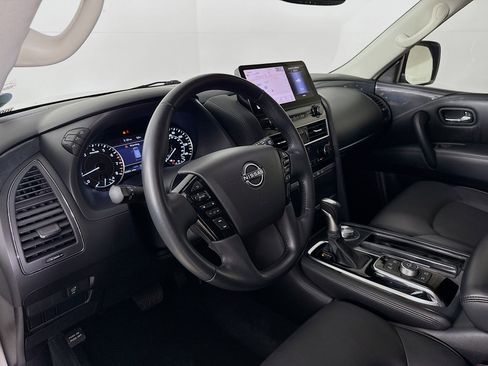 Used 2023 Nissan Armada SV w/ Cargo Package AWD/4WD image 8