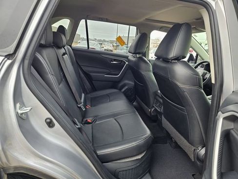 Used 2019 Toyota RAV4 XLE image 37