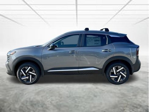 New 2026 Nissan Kicks SV w/ Charging Package FWD image 9