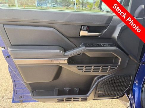 Used 2024 Toyota Tacoma TRD Off-Road AWD/4WD image 19