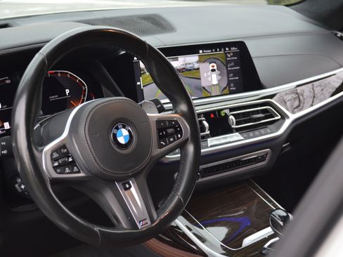 Used 2020 BMW X7 xDrive40i w/ M Sport Package image 23
