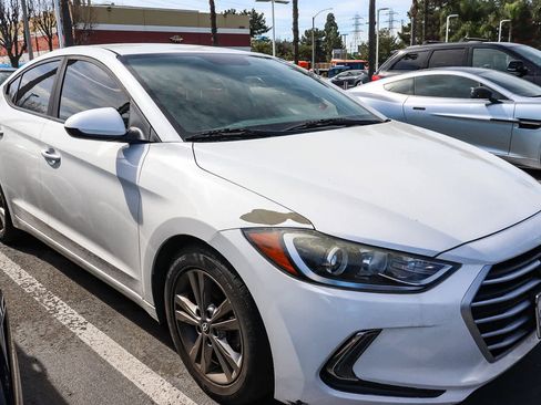 Used 2017 Hyundai Elantra SE w/ SE A/T Tech Package 03 image 4