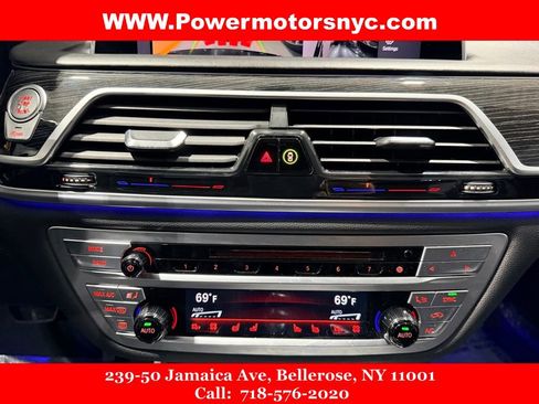Used 2020 BMW 750i xDrive w/ Executive Package image 34