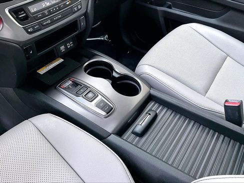 Used 2023 Honda Passport EX-L image 17