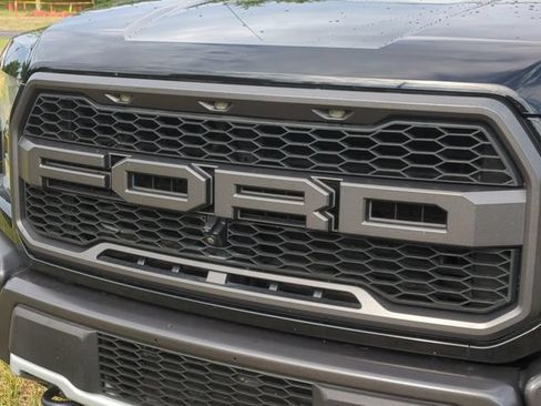 Used 2017 Ford F150 Raptor w/ Equipment Group 802A Luxury AWD/4WD image 36