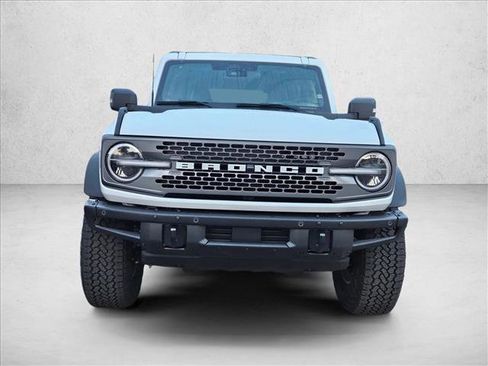 New 2025 Ford Bronco Badlands image 6