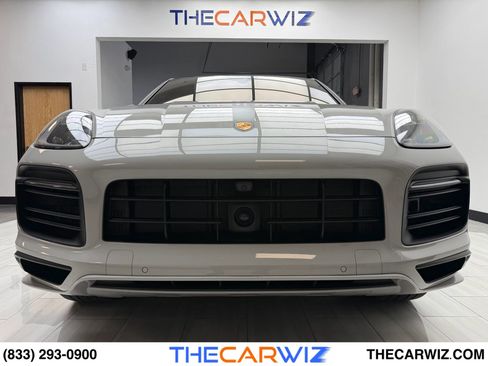 Used 2023 Porsche Cayenne GTS image 8