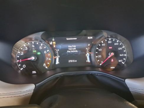 Used 2025 Jeep Compass Limited AWD/4WD image 6