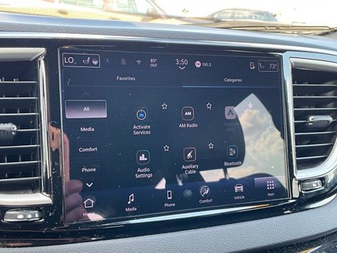 Used 2025 Chrysler Pacifica Select FWD image 24